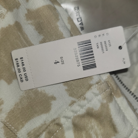 Anthropologie animal print overall shorts size 4 - Picture 4 of 4